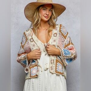POL taupe beige pink crochet cardigan sleeve patchwork 
Sweater blouse top